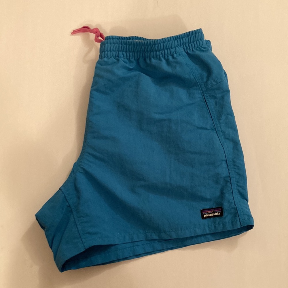 Patagonia women’s baggies size M in blue.